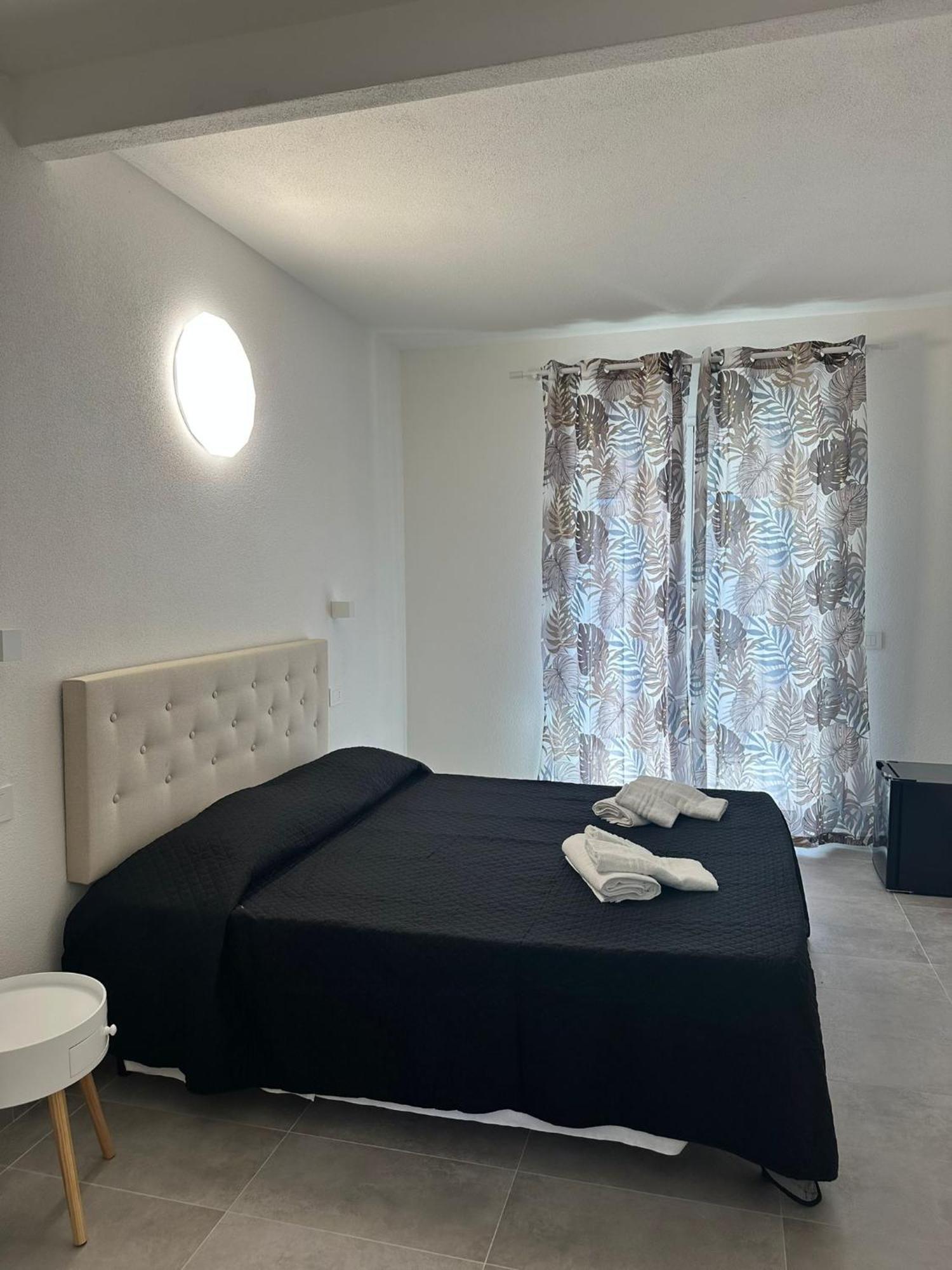 Punto Zero Rooms San Teodoro  Exterior photo