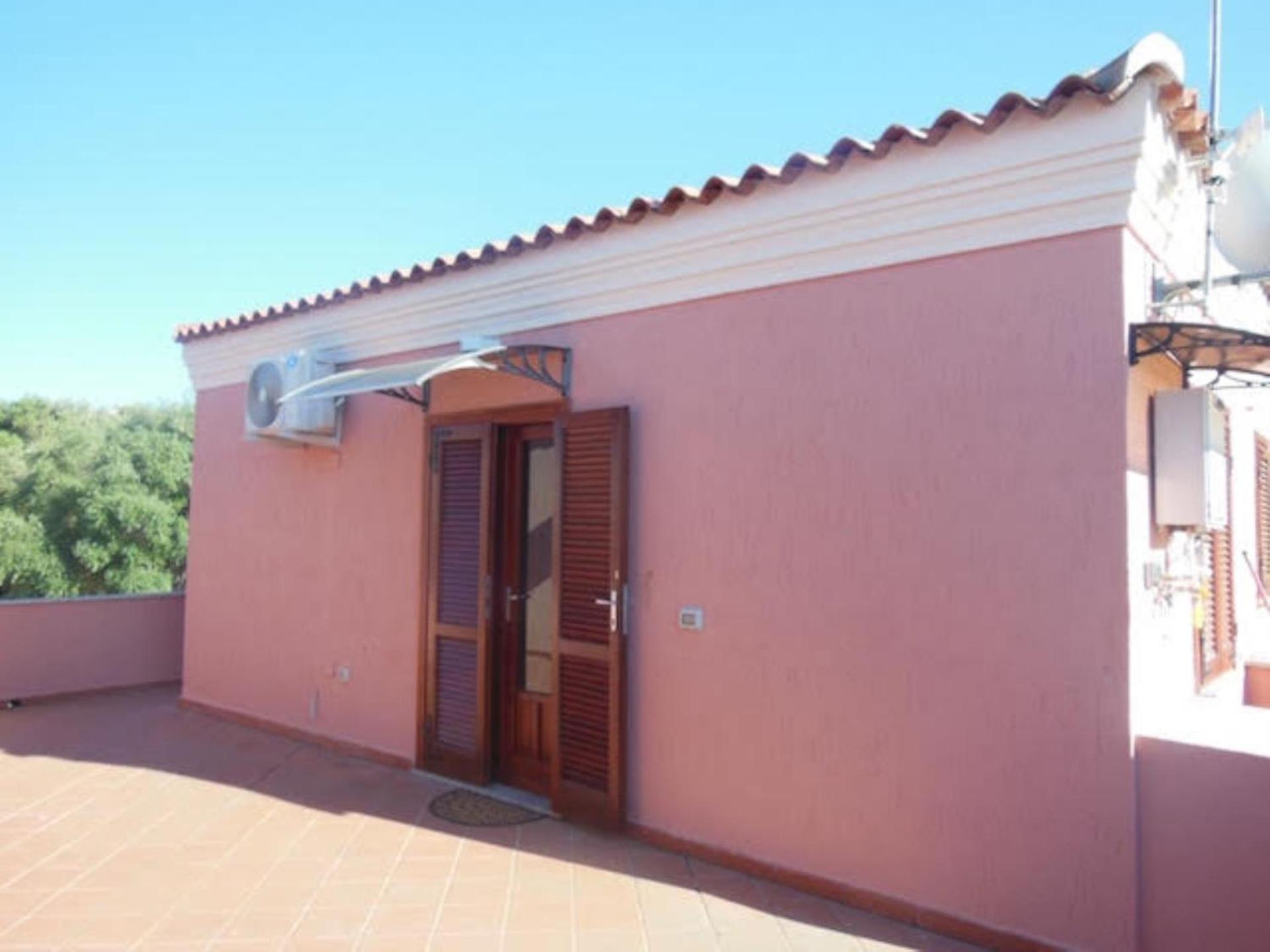 Punto Zero Rooms San Teodoro  Exterior photo