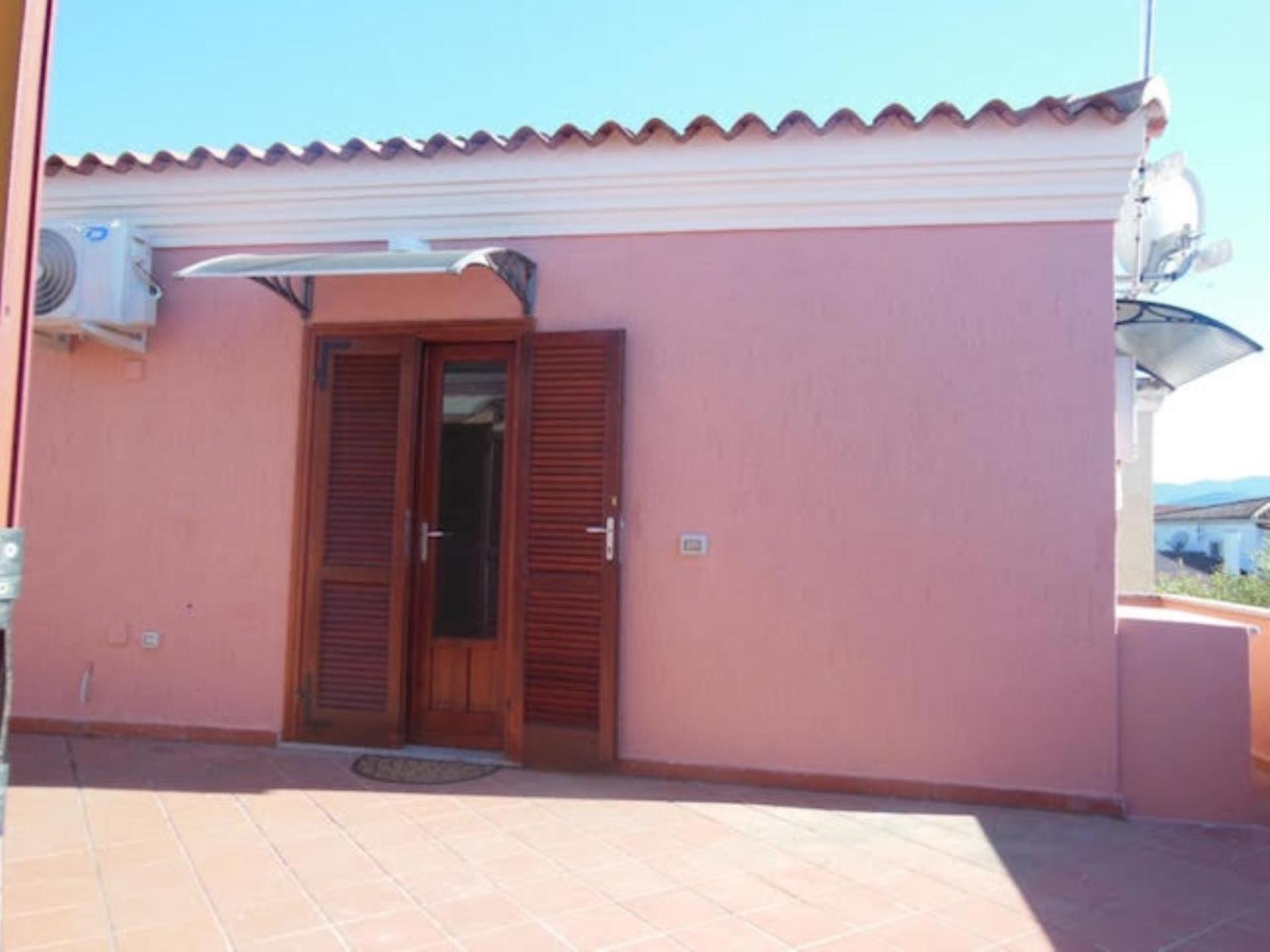 Punto Zero Rooms San Teodoro  Exterior photo
